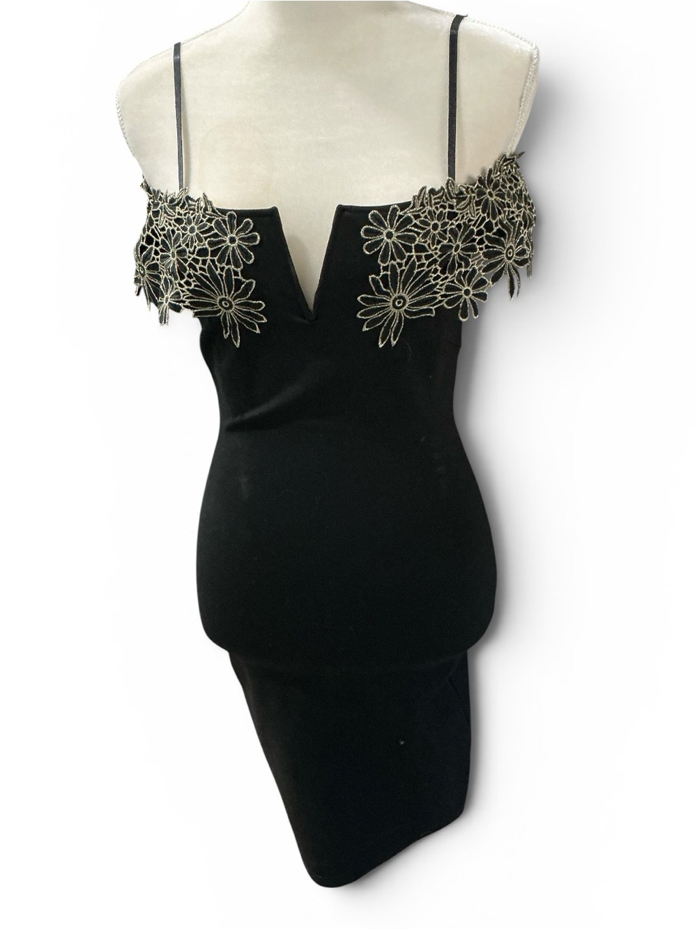 Super Star USA Black Floral Embroidered Bodycon Cocktail Dress – Size Small - Picture 4 of 11